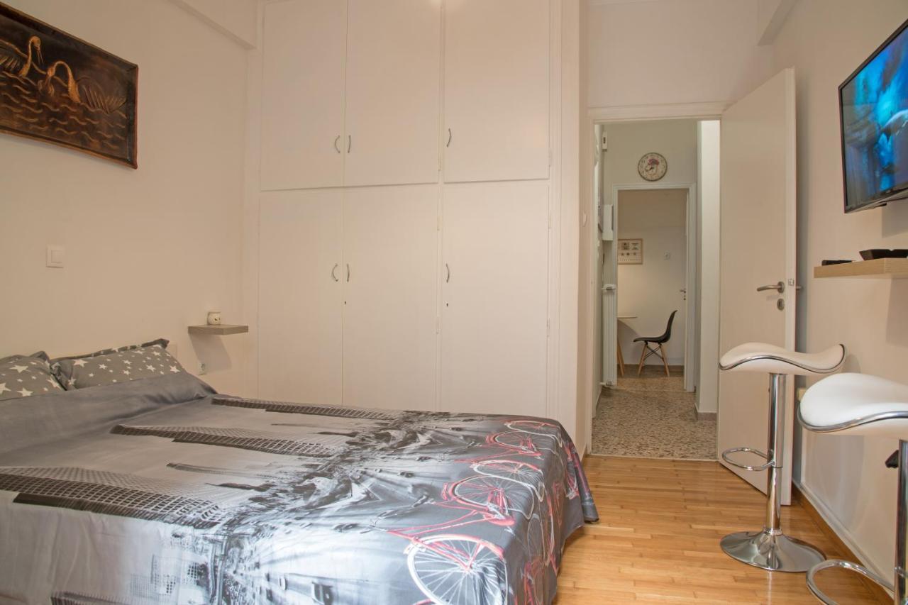 Messolonghi Square Apartment Atenas Exterior foto